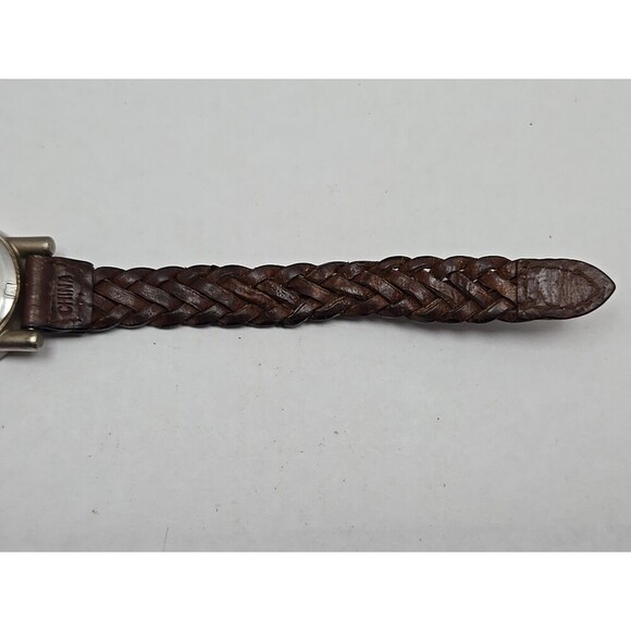 Vintage Reebok Sport 100M Quartz Watch Silver New Battery Womens Leather Strap - Picture 10 of 11